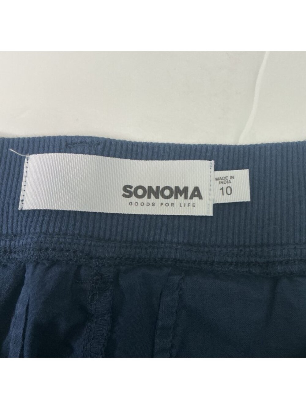 Sonoma Goods For Life Women's Navy Blue Cotton Stretch Shorts Size 10 W/ Pockets - Picture 4 of 10
